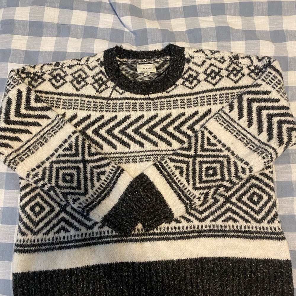 Black and White Geometric Pattern Sweater